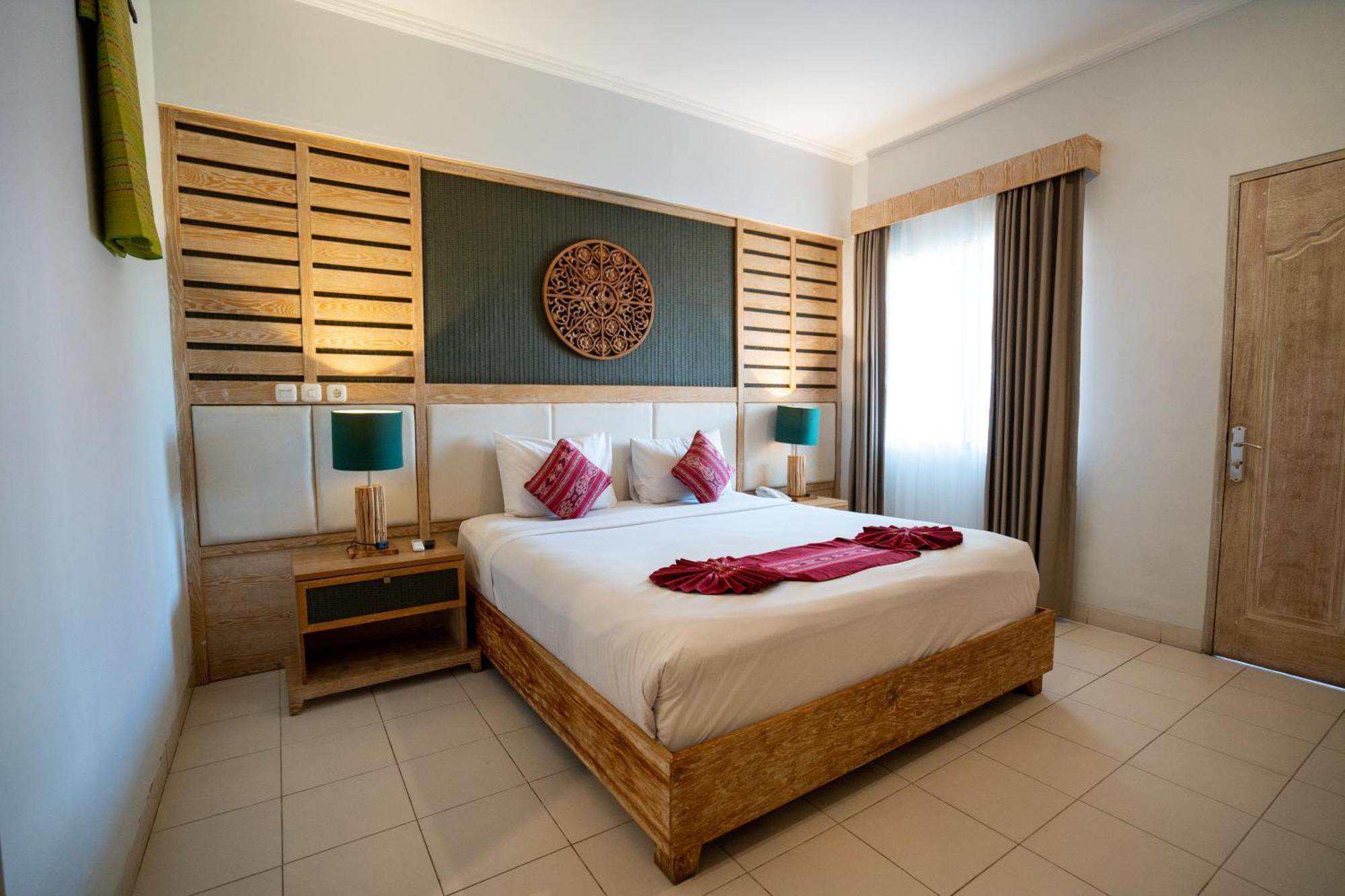 Baleka & सहारा Legian (Bali)